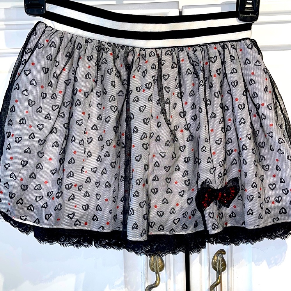 lipstik girls skirt hearts and lace size 7